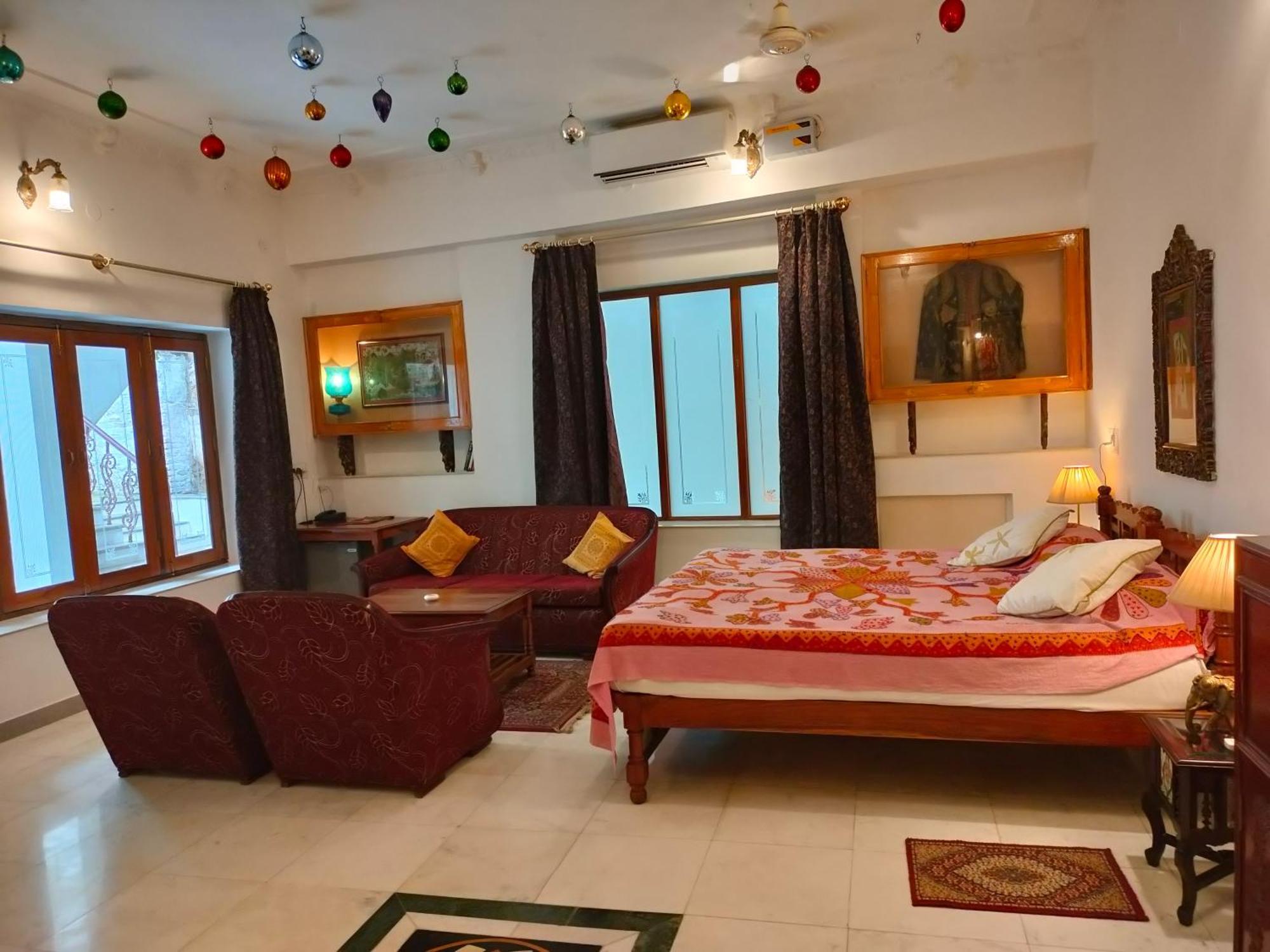 Haveli Braj Bhushanjee Heritage Hotel Bundi Exterior photo