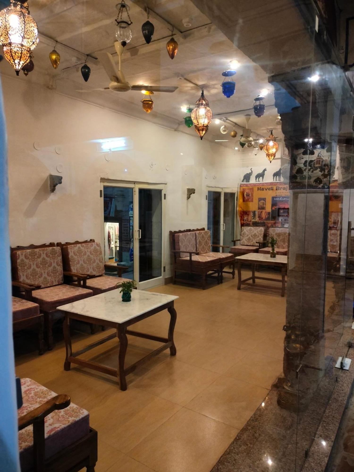 Haveli Braj Bhushanjee Heritage Hotel Bundi Exterior photo